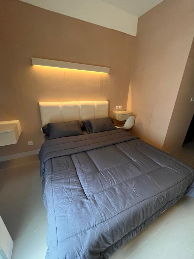 Shero Transpark Bekasi Hotel Екстериор снимка
