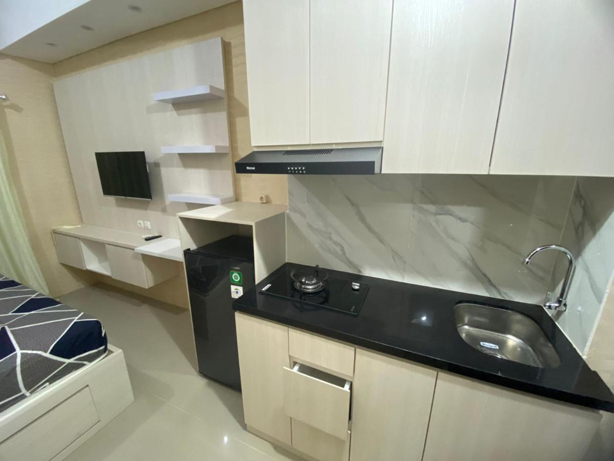Shero Transpark Bekasi Hotel Екстериор снимка
