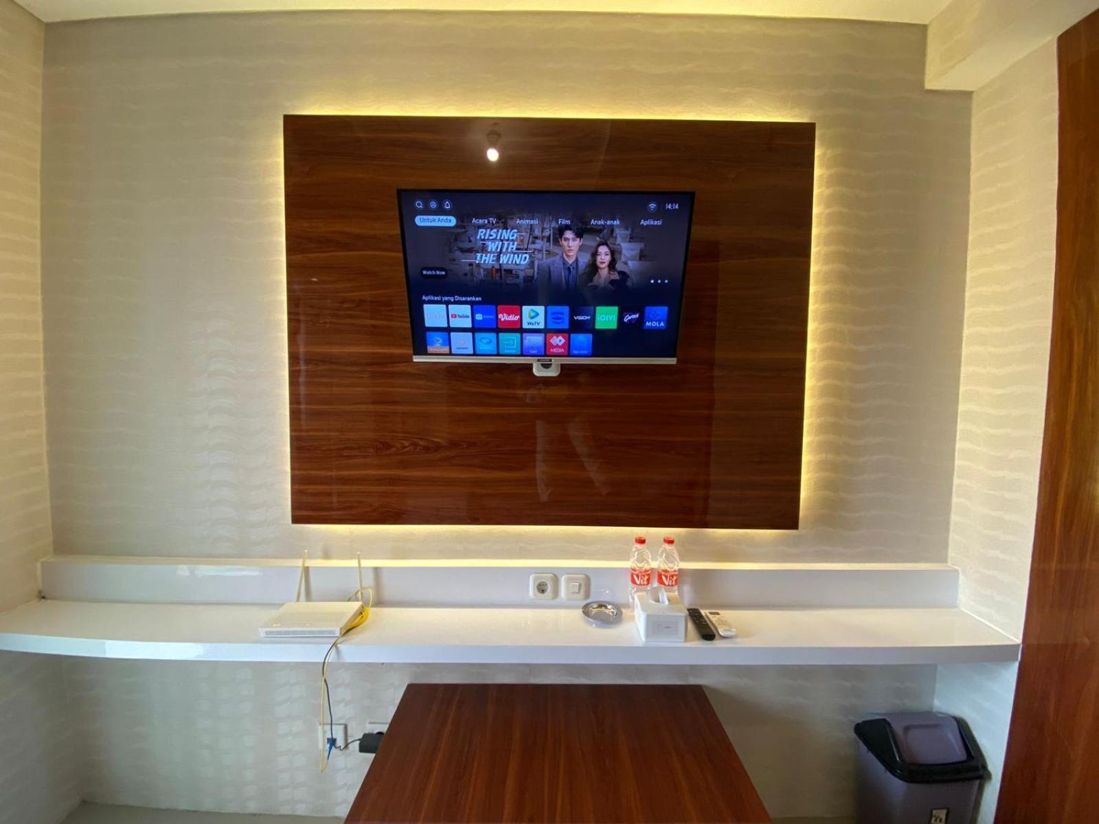 Shero Transpark Bekasi Hotel Екстериор снимка